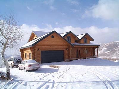 Log Home Exterior Photo